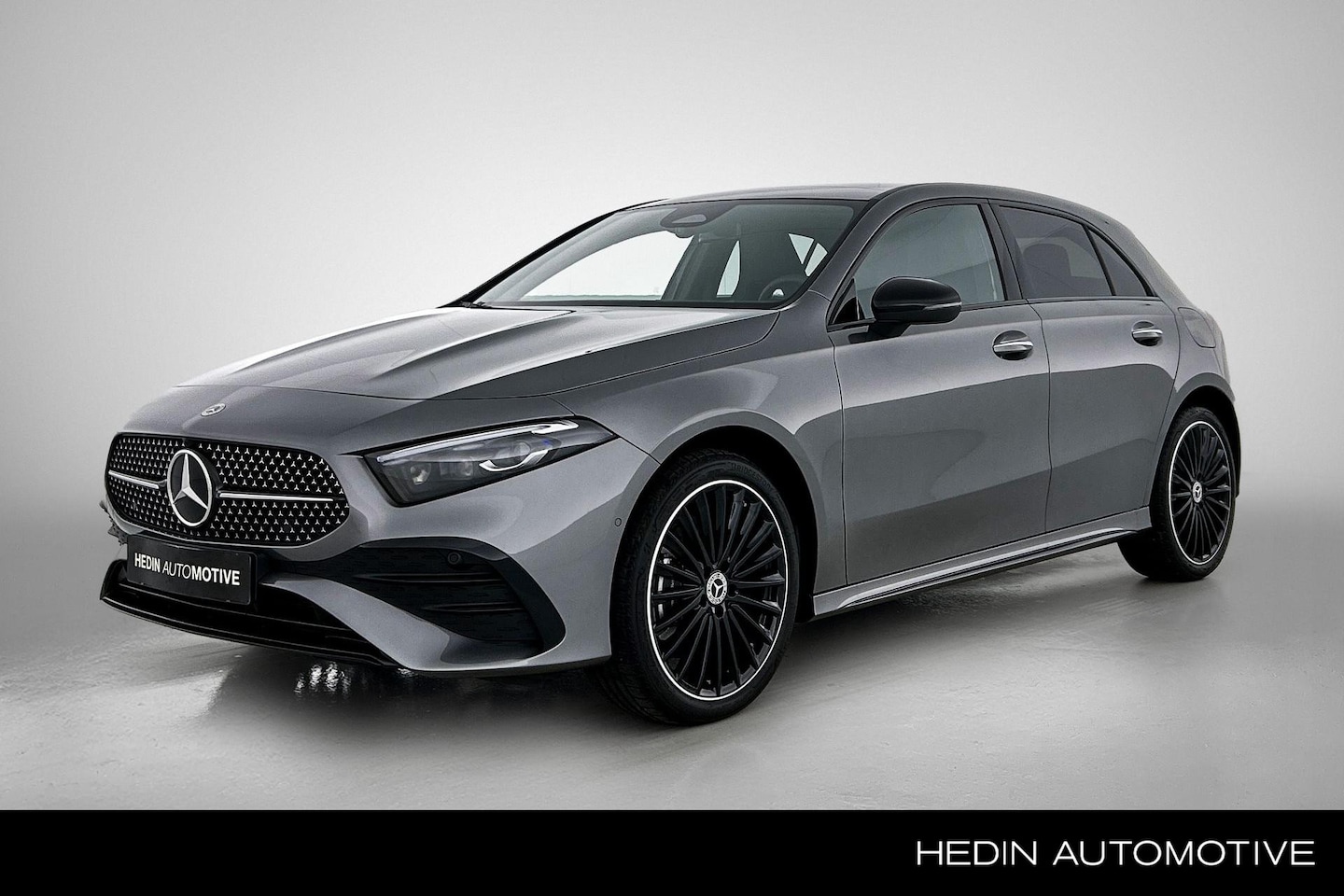 Mercedes-Benz A-klasse - A 250e Automaat Business Solution AMG | Excellence Edition | Nightpakket | 19'' Lichtmetal - AutoWereld.nl