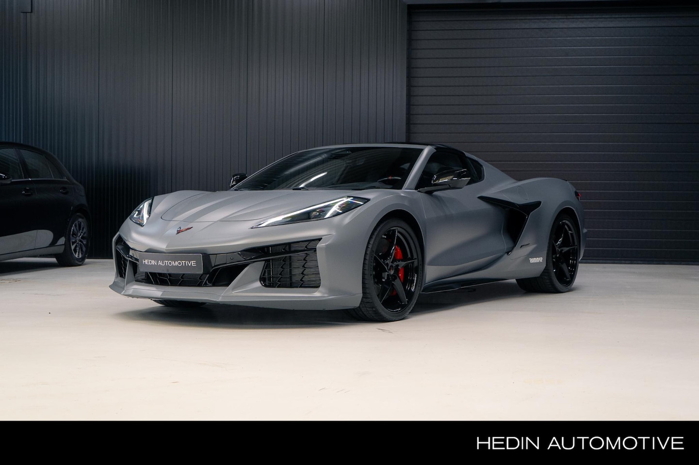 Corvette C8 - E-Ray Coupé Automaat 3LZ Package Volledig matte PPF | Competition Sport Bucket Seats | Red - AutoWereld.nl