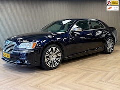 Lancia Thema - 3.6 V6 Platinum AUTOMAAT NAVIGATIE CRUISE CLIMATE CONTROL LED CAMERA PDC V+A