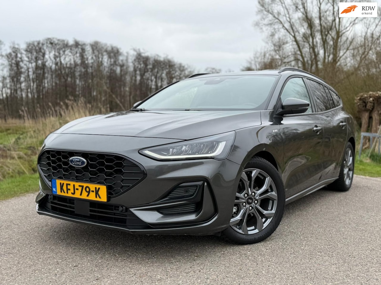 Ford Focus Wagon - 1.0 EcoBoost 155 PK Hybrid ST Line Automaat / Camera / Apple CarPlay-Android Auto / Clima - AutoWereld.nl
