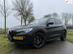 Alfa Romeo Stelvio - 2.0 T 310 PK AWD Veloce Automaat / Panoramadak / 20" Velgen / Apple CarPlay-Android Auto /