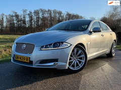 Jaguar XF - 2.2D Automaat / 1e Eigenaar / Unieke staat / Leder / Camera / Navi / Key-Less / Clima / Xe