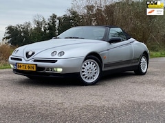 Alfa Romeo Spider - 2.0-16V T.Spark L CABRIO Airco NAP Zwart-Leder Nieuwe apk