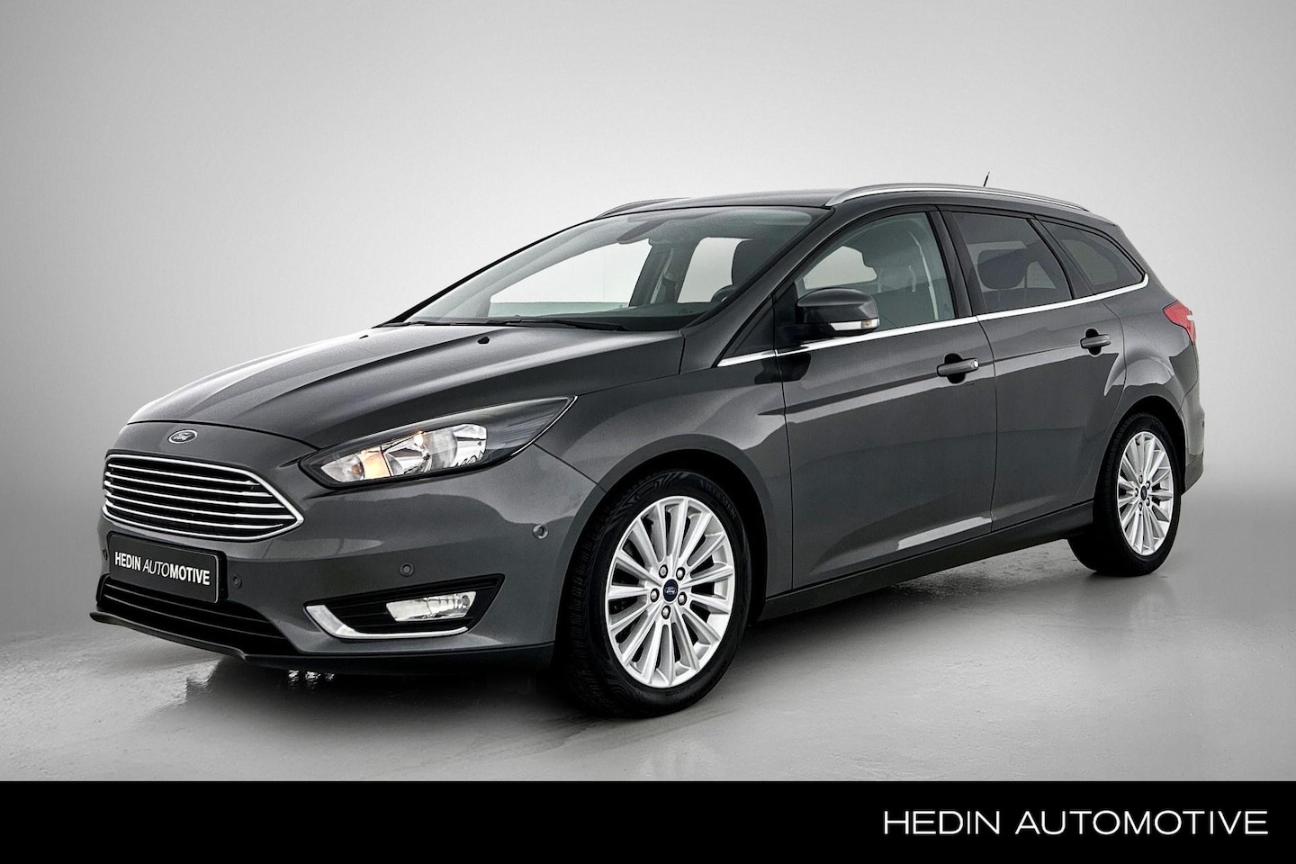 Ford Focus Wagon - 1.5 Titanium Edition | AUTOMAAT | Climate Control | voorruitverwarming | Parkeer sensoren - AutoWereld.nl