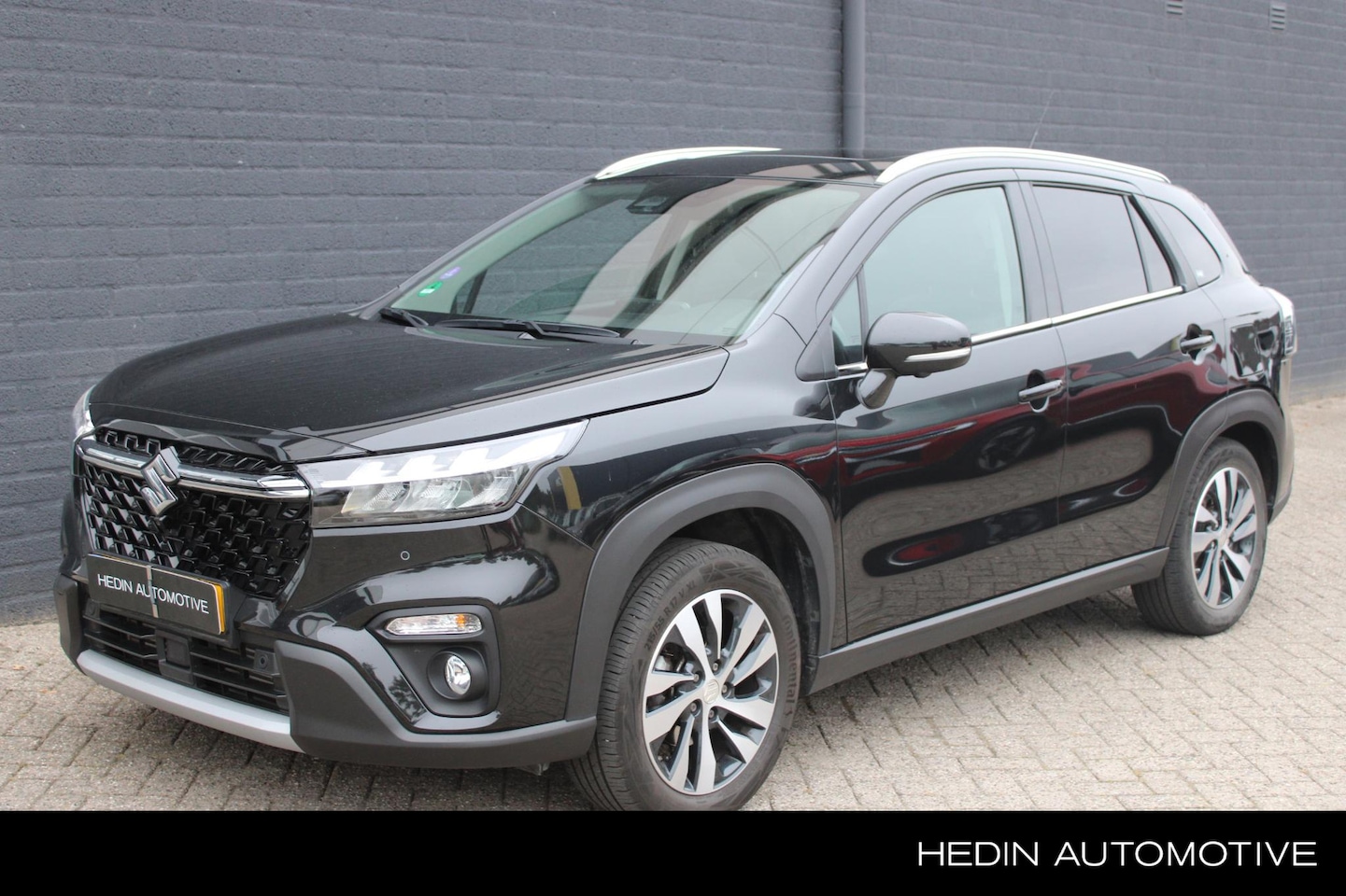 Suzuki S-Cross - 1.4 Style Smart Hybrid | 360 Graden Camera | Adapt Cruise | Panoramadak | Stoelverwarming - AutoWereld.nl