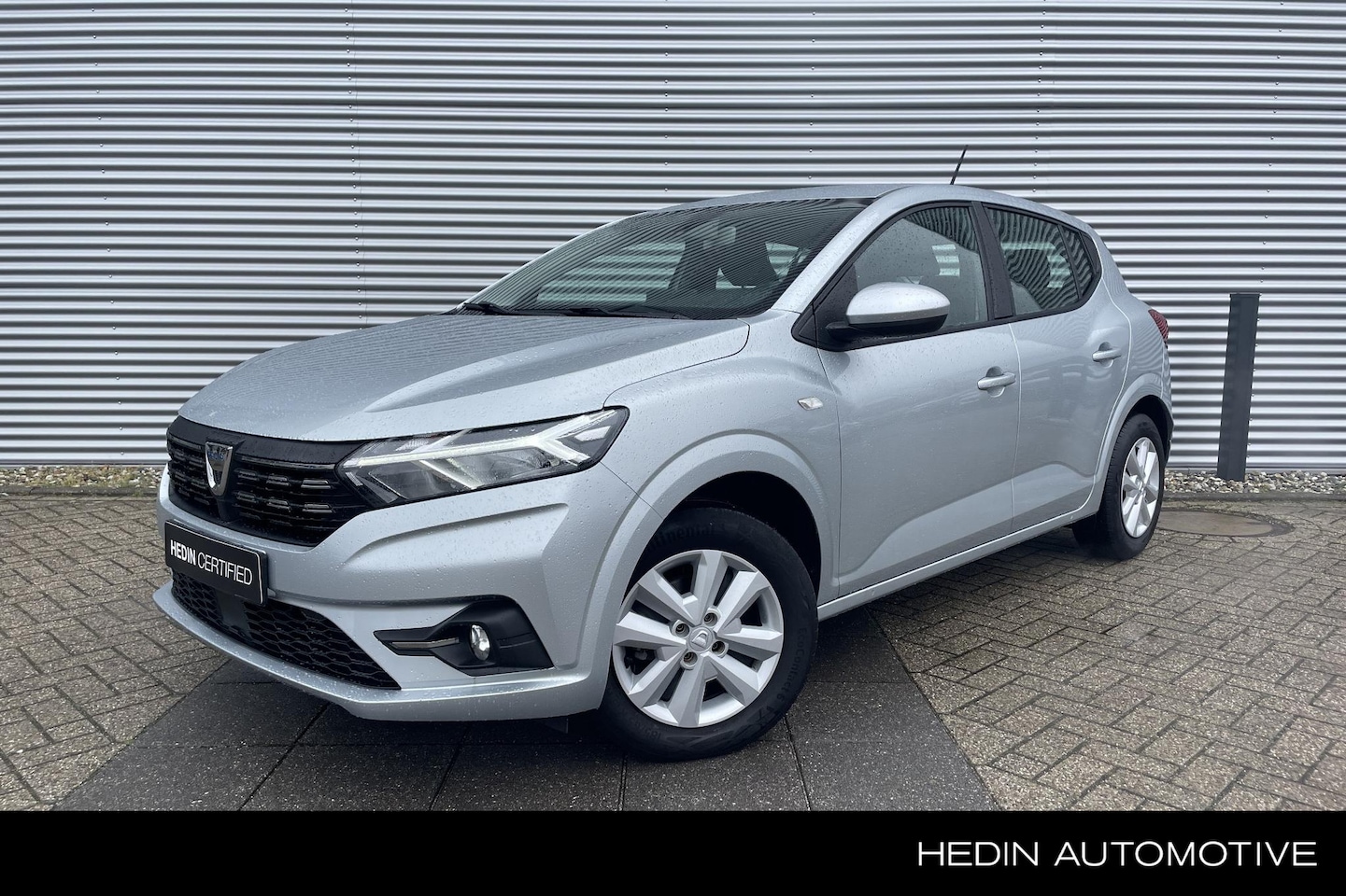 Dacia Sandero - TCe 90 Comfort | Airco | Parkeersensoren achter | Apple Carplay/Android Auto | - AutoWereld.nl