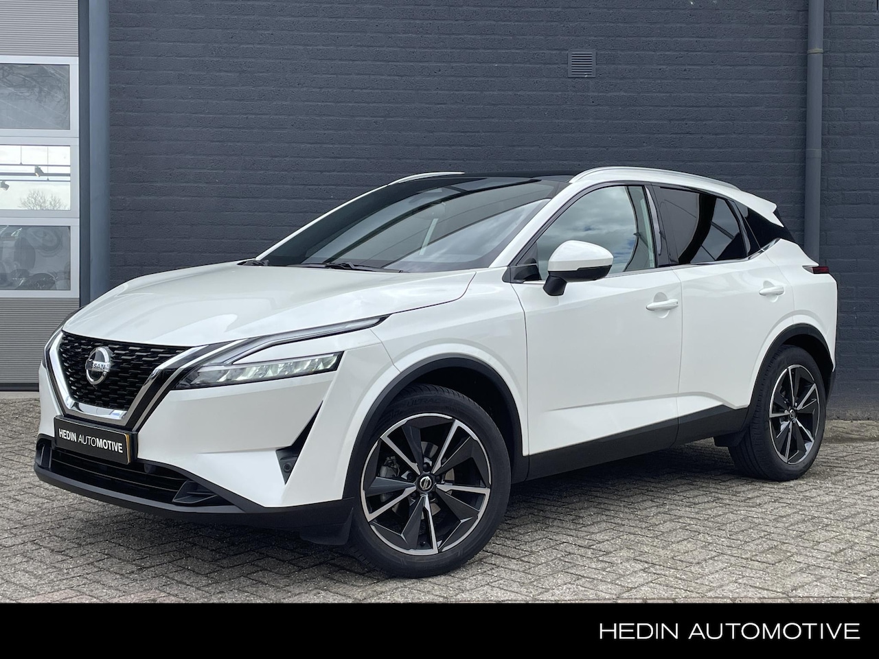 Nissan Qashqai - 1.3 MHEV Xtronic Tekna | Trekhaak | Panoramadak | Adapt Cruise | 360 Graden Camera - AutoWereld.nl
