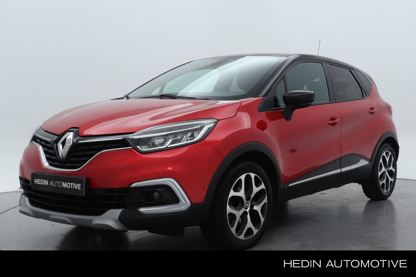 Renault Captur - 1.3 TCe 150 Intens | Automaat | Camera | Trekhaak - AutoWereld.nl