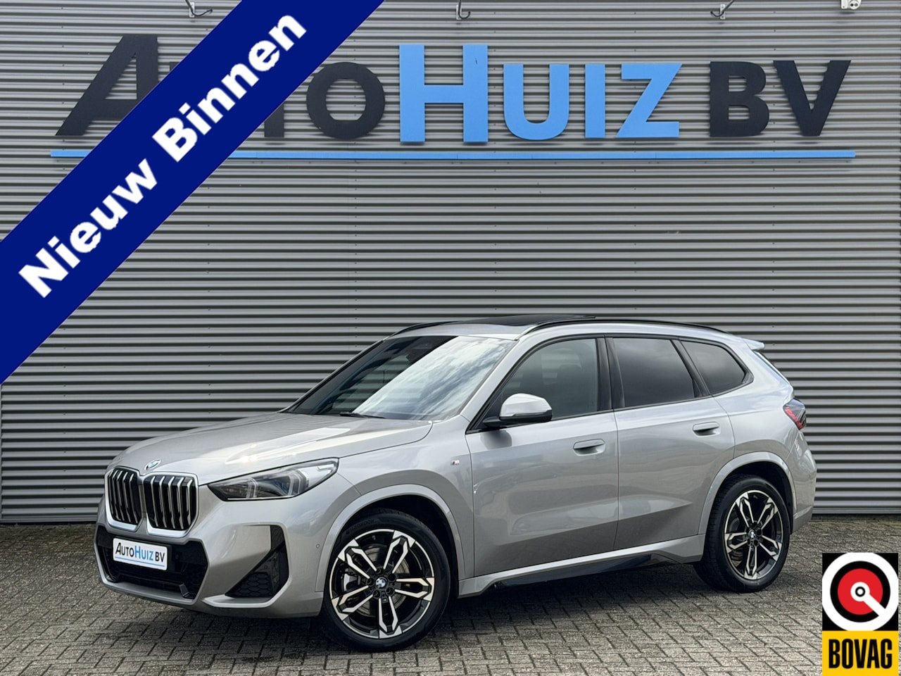 BMW X1 - sDrive20i M Sport Premium Pakket Panoramadak Trekhaak Achteruitrijcamera Stoelverwarming K - AutoWereld.nl