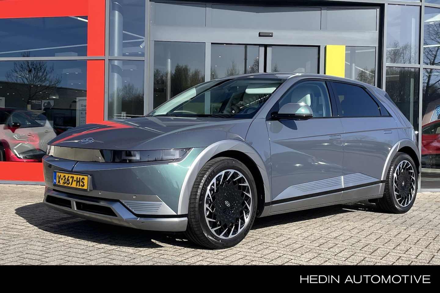 Hyundai IONIQ 5 - Lounge 73kWh | Stoelverwarming | Elektrisch verstelbare stoel | Achteruitrijcamera | Clima - AutoWereld.nl