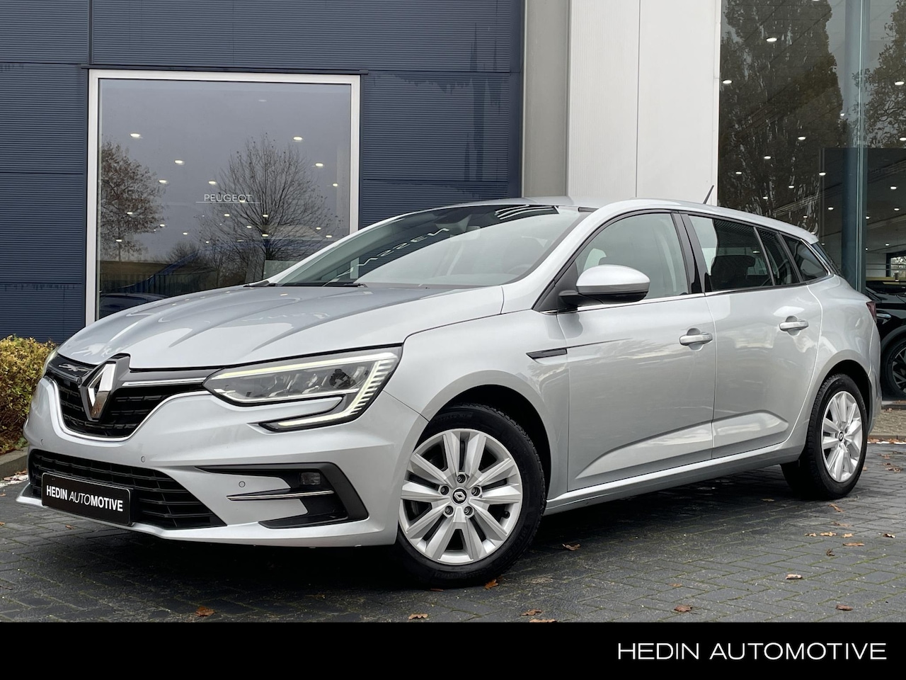Renault Mégane Estate - 1.3 TCe 140 Equilibre | Navigatie | Climate Control | Cruise Control | Sensoren Voor en Ac - AutoWereld.nl