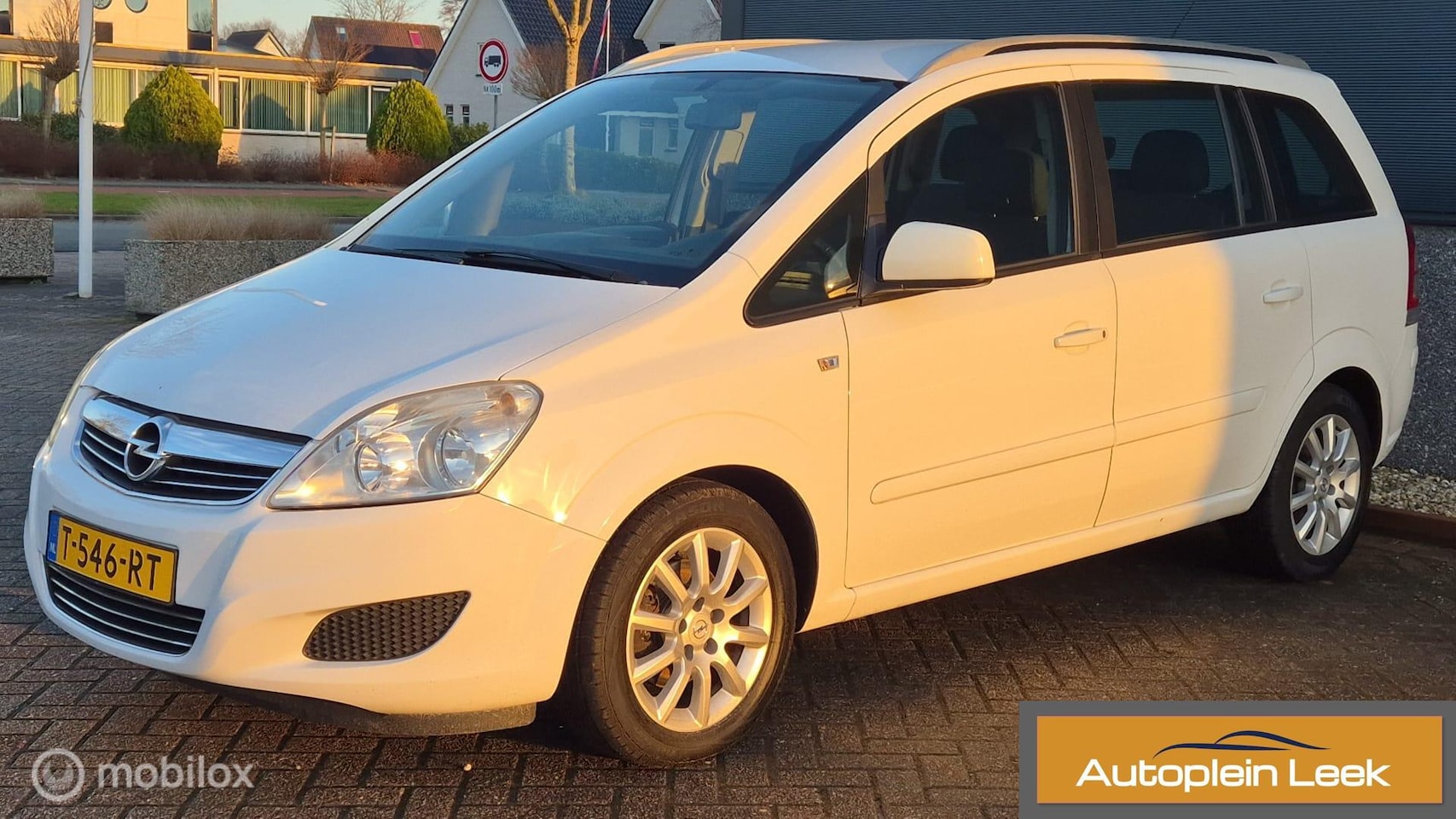 Opel Zafira - 1.8 Edition 7 PERSOONS AIRCO NAVI NIEUWE APK - AutoWereld.nl