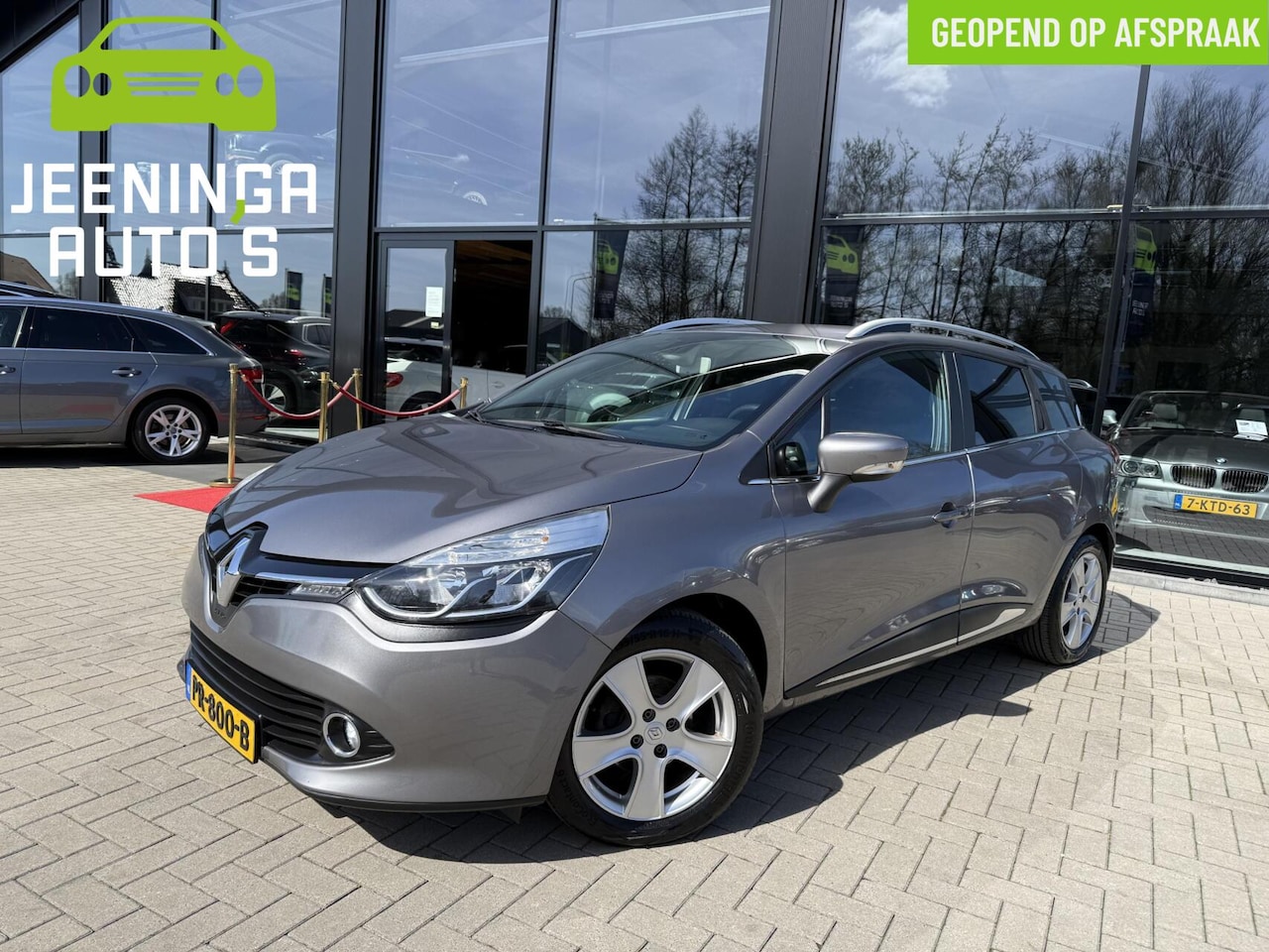 Renault Clio Estate - TCe 90 Iconic|Clima|Navi|PDC|Trekhaak - AutoWereld.nl