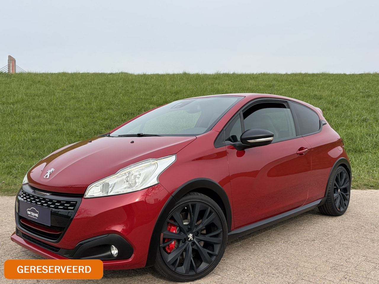 Peugeot 208 - 1.6 e-THP GTi by Peugeot Sport !!! Gereserveerd !!! | Dealer onderhouden | Lage KM-stand | - AutoWereld.nl
