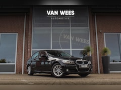 BMW 3-serie - 318i Business Line | NL auto | Facelift | Xenon | Navigatie | Bluetooth | Leer | PDC | Cru