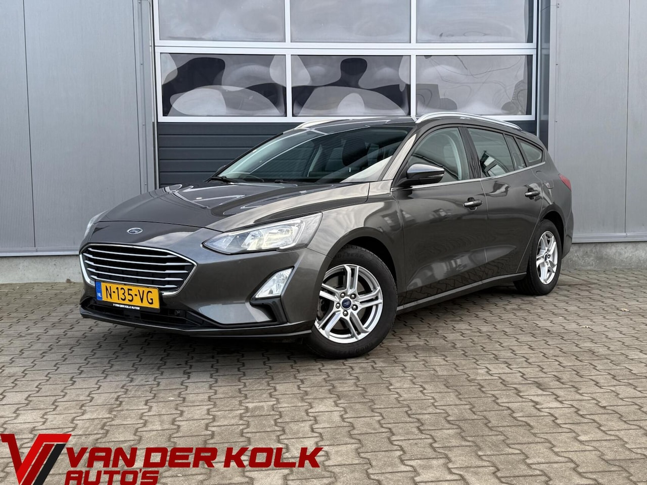 Ford Focus Wagon - 1.0 EcoBoost Business | LED | Camera | Carplay | Navigatie | Cruise | Airco - AutoWereld.nl