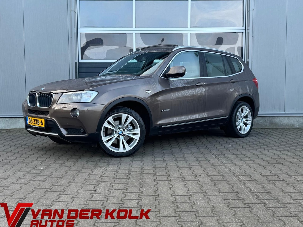 BMW X3 - xDrive20i High Executive Automaat | Panorama | Leder | Navigatie | Climate | Cruise | Trek - AutoWereld.nl