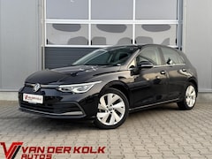 Volkswagen Golf - 1.5 eTSI Style Automaat | Digital Cockpit | LED | CarPlay | Navigatie | Climate | Stoelver