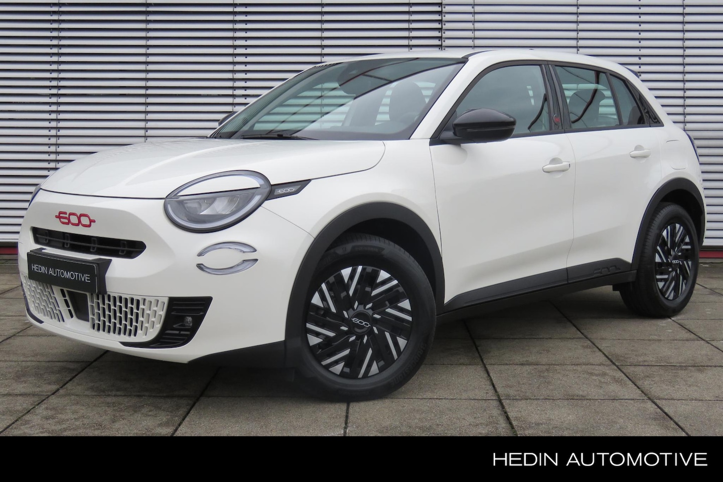Fiat 600e - RED 54 kWh | SOH 98% | Apple Carplay / Android Auto | LED | - AutoWereld.nl