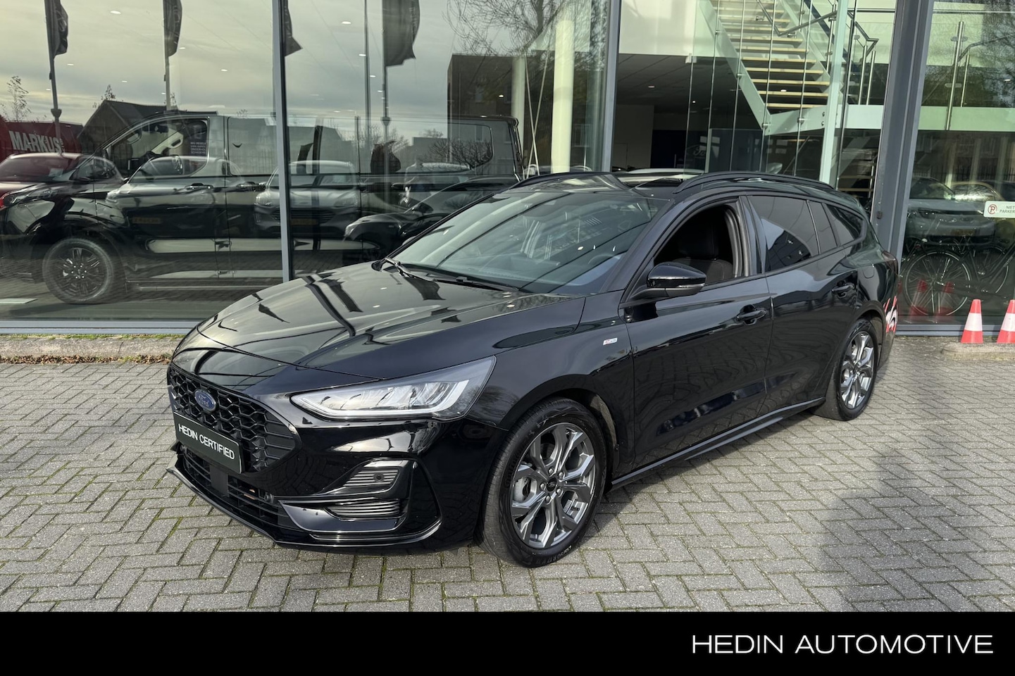 Ford Focus Wagon - 1.0 EcoBoost Hybrid ST Line | Winter Pack | 18' inch | - AutoWereld.nl