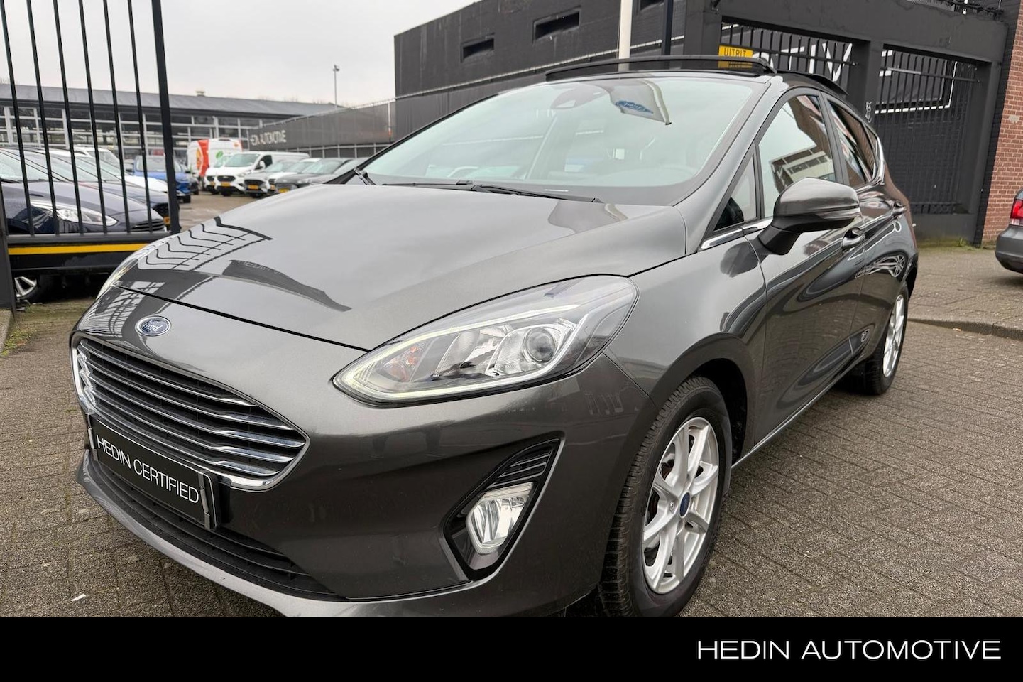 Ford Fiesta - 1.0 EcoBoost Hybrid Titanium X | Panoramadak | Bang & Olufsen audio - AutoWereld.nl