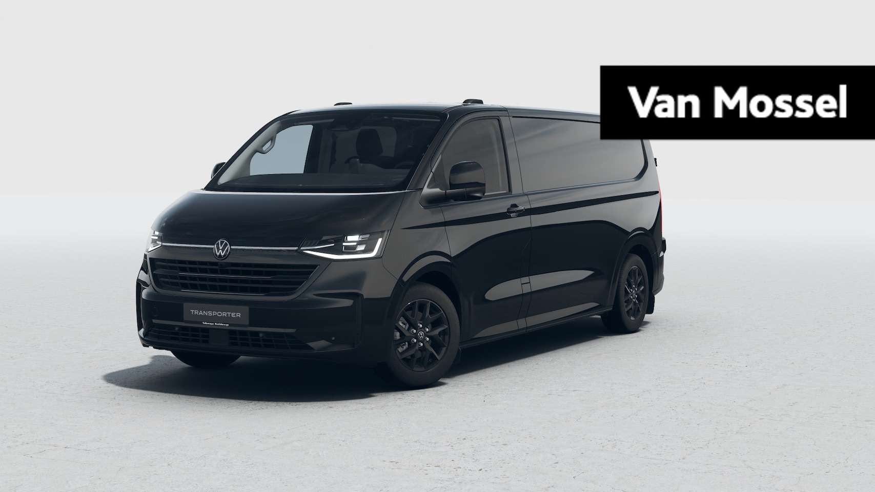 Volkswagen Transporter - 2.5 eHybrid L2H1 Bulli 233 PK | Automaat | Airco | Trekhaak | Navigatie | Parkeerhulp voor - AutoWereld.nl