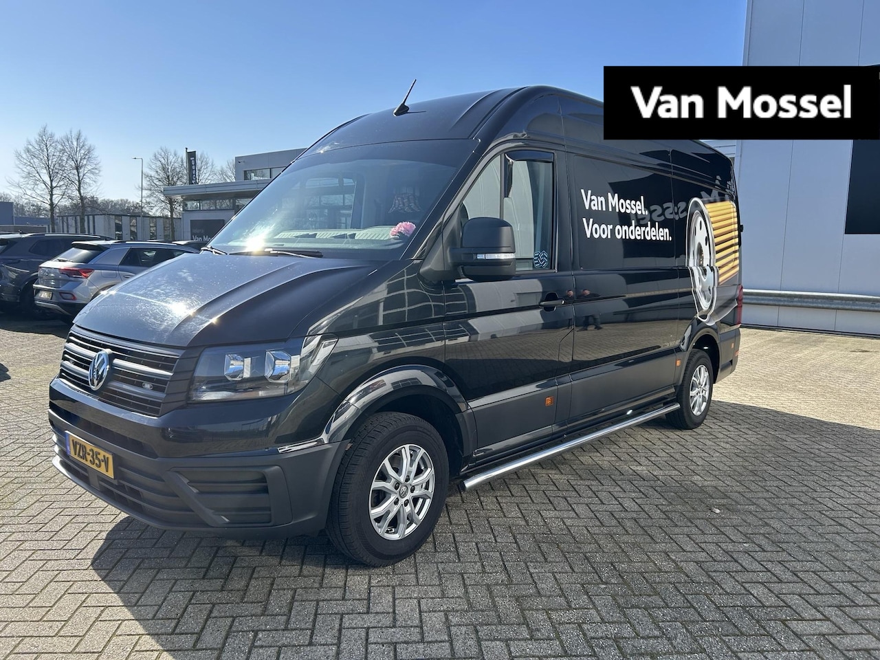 Volkswagen Crafter - 30 2.0 TDI L3H3 Trendline | Navigatie | Airco | Vloerplaat | Lat om lat | 16 Inch Velgen | - AutoWereld.nl