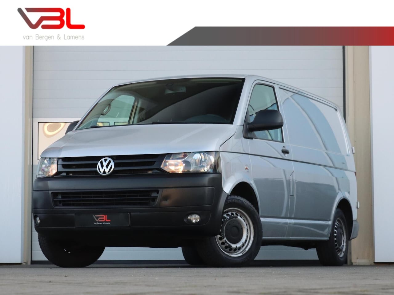 Volkswagen Transporter - 2.0 TDI L1H1 T800 | 3zits | Cruise control - AutoWereld.nl