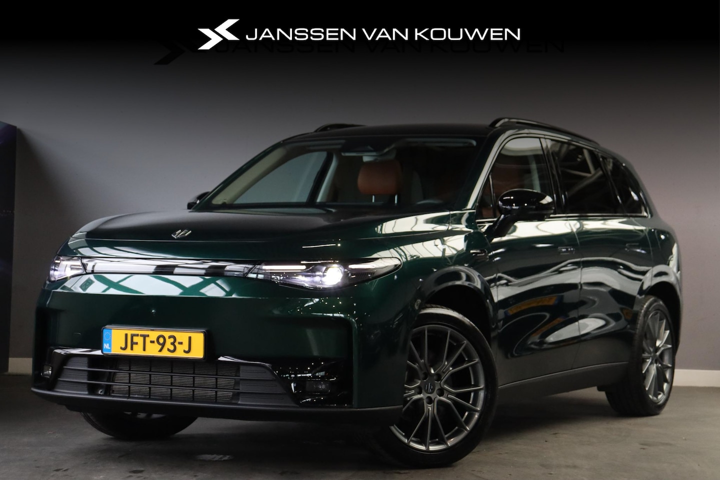 Leapmotor C10 - REEV Design 28.4 kWh / Panoramadak / Prachtig - AutoWereld.nl