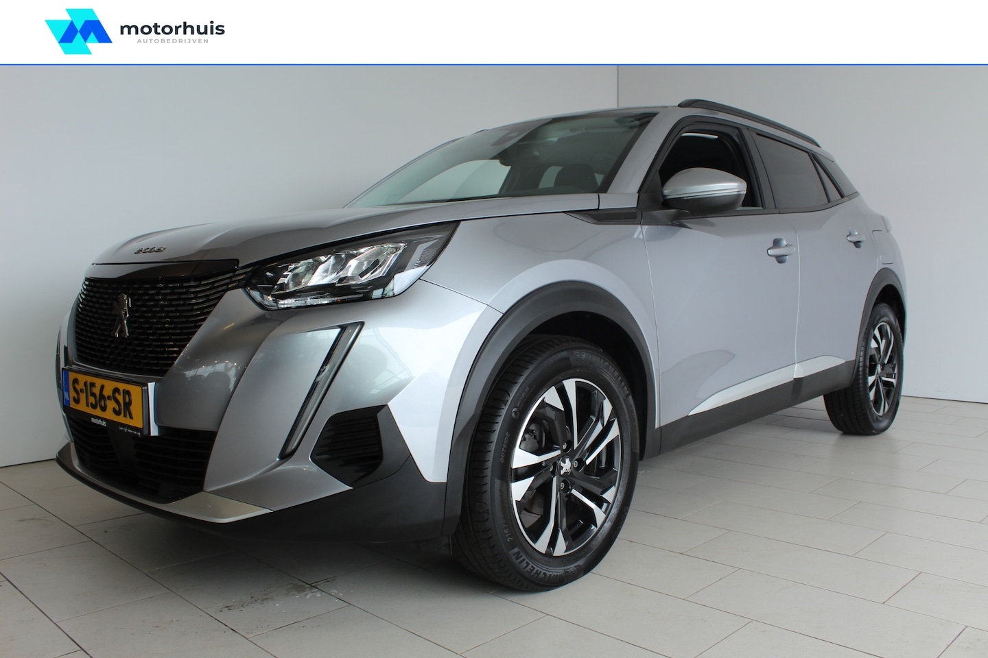 Peugeot 2008 - 1.2 130pk Allure AUTOMAAT CARPLAY CAMERA PDC LMV Trekhaak - AutoWereld.nl