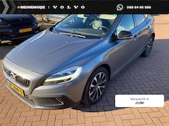 Volvo V40 Cross Country - 1.5 T3 Dynamic Edition | Adaptieve Cruise Control | Panoramadak | Leder | Dodehoek Detecti