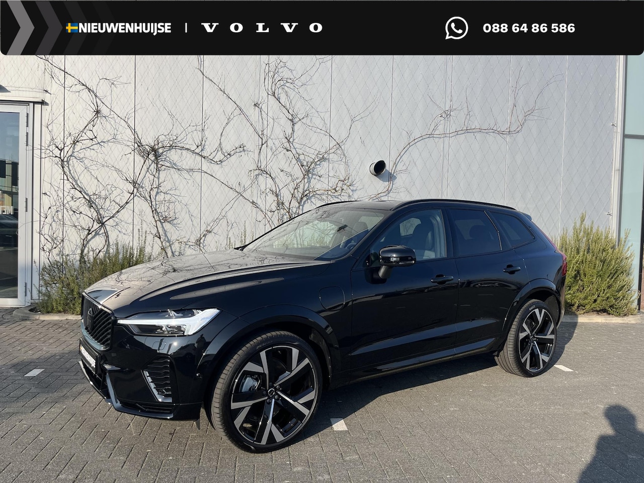 Volvo XC60 - 2.0 T8 Plug-In Hybrid AWD Ultra Black Edition | PHEV | Luchtvering | Head-Up | 360 Camera - AutoWereld.nl