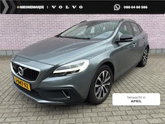 Volvo V40 Cross Country - 1.5 T3 Momentum | Navigatie | Stoelverwarming | Trekhaak | BLIS | Cruise Control Adaptief