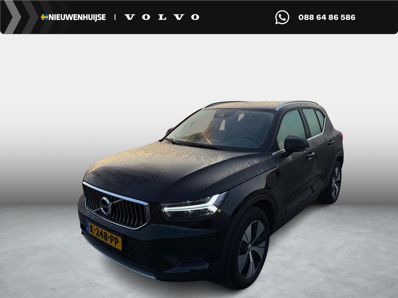 Volvo XC40 - 1.5 T4 Recharge Inscription Expression | Plug-in Hybrid (PHEV) | Lichtmetalen Velgen 18 in - AutoWereld.nl