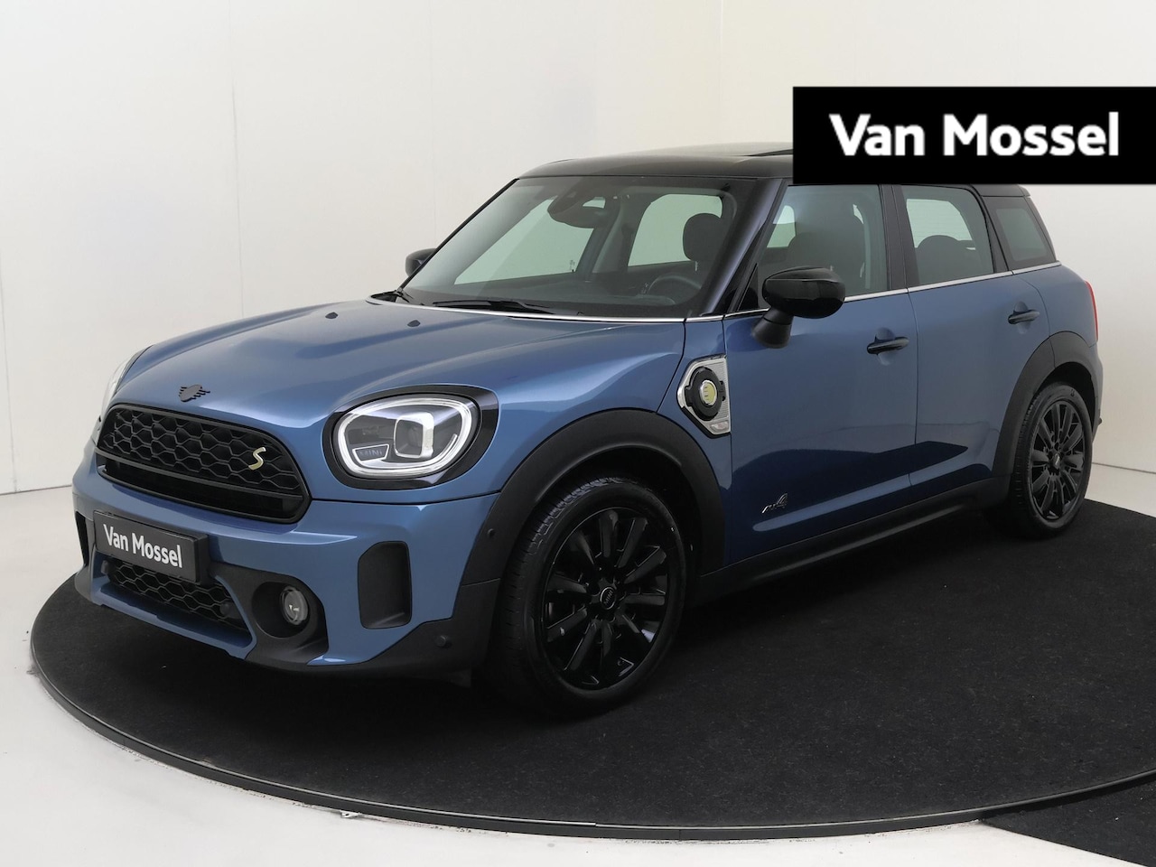 MINI Countryman - Mini 1.5 Cooper S E ALL4 | Panoramisch Glazen Schuif-/Kanteldak | Head-up Display | Camera - AutoWereld.nl