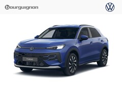 Volkswagen T-Roc - 1.5 eTsi Life First Edition | Trekhaak | Stoel- & Stuurverwarming | Dodehoek detectie | Ca