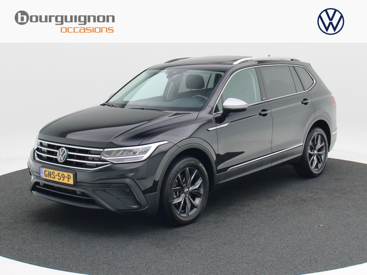 Volkswagen Tiguan Allspace - 1.5 TSi 150 Pk Automaat Move 7p. | Trekhaak | Panorama Dak | Adaptive Cruise | Camera | St - AutoWereld.nl