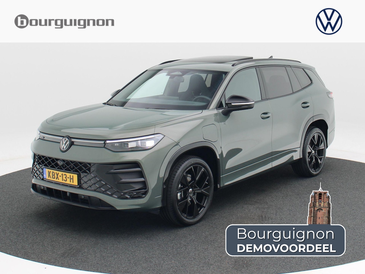 Volkswagen Tayron - R-Line Edition 1.5 eHybrid 272 Pk | Trekhaak | Black Style | Head Up Display | Panoramadak - AutoWereld.nl