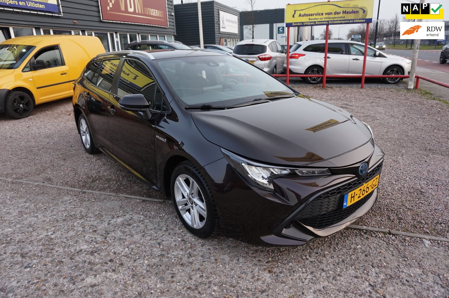 Toyota Corolla Touring Sports - 1.8 Hybrid Active 1.8 Hybrid Active , Incl BTW, Ned auto , NAP, zeer netjes. - AutoWereld.nl