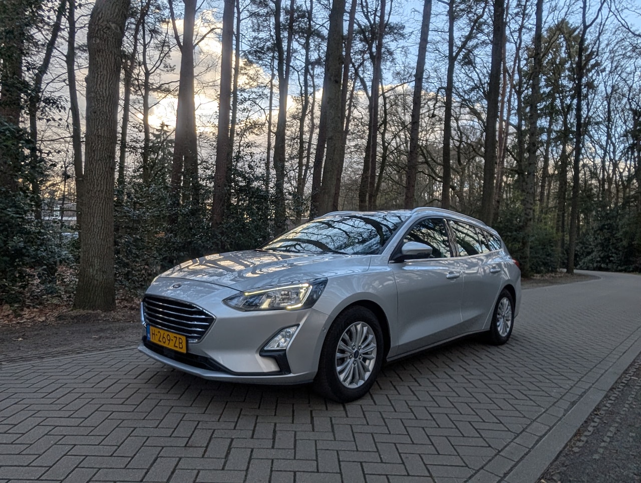 Ford Focus Wagon - 1.0 EcoBoost Titanium Business - AutoWereld.nl
