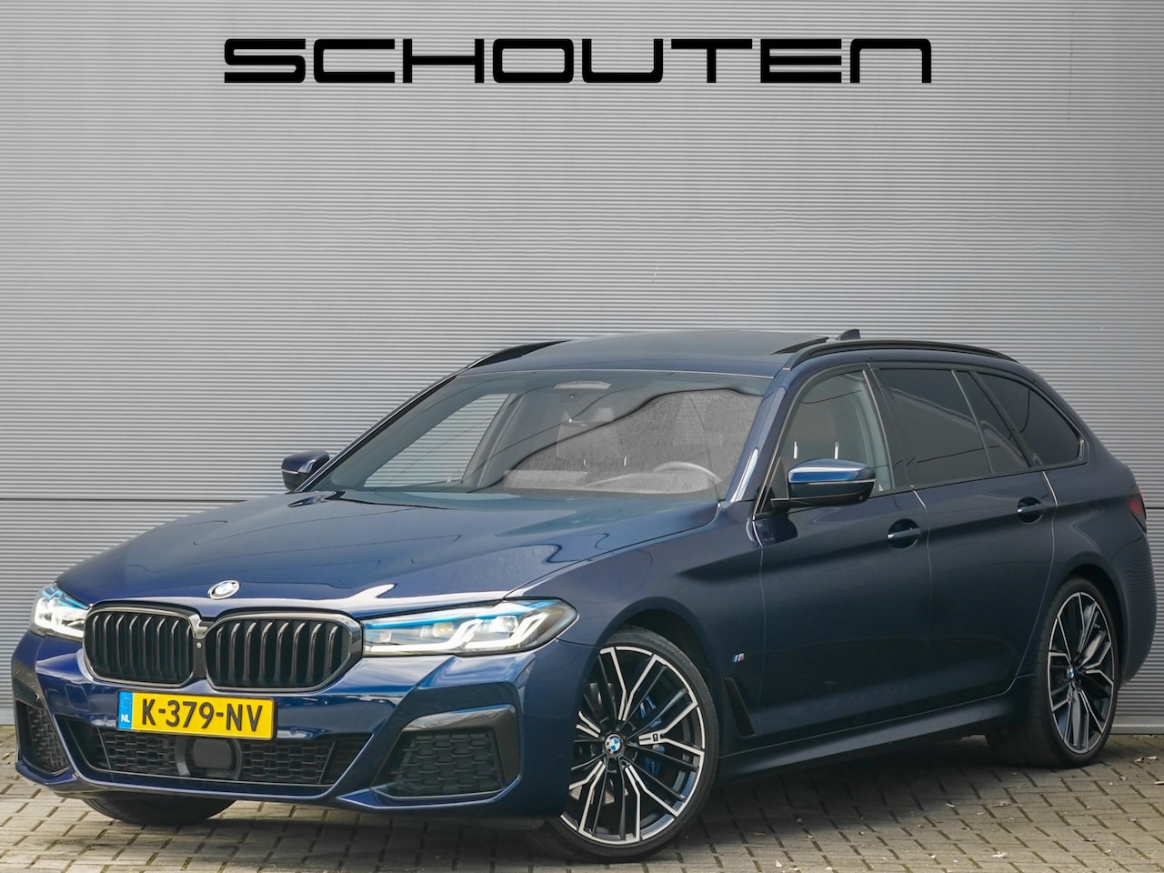 BMW 5-serie Touring - 530i High Executive M-Sport Pano Laser ACC H/K Memory 20" - AutoWereld.nl
