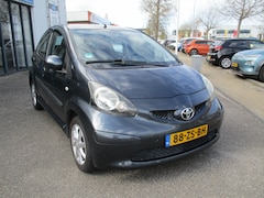 Toyota Aygo - 1.0 5D Plus