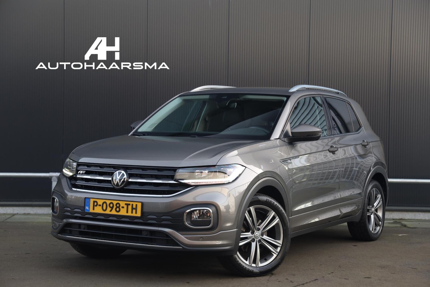 Volkswagen T-Cross - 1.0 TSI 116pk Style Business R-Line Virtual Achteruitrijcamera Clima Trekhaak Parkeersenso - AutoWereld.nl