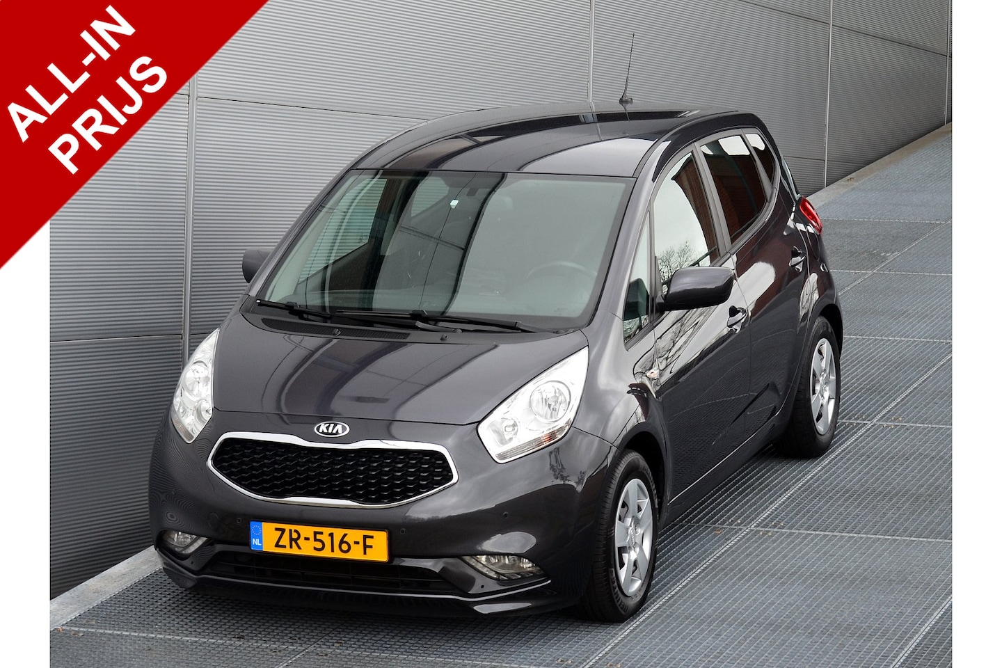 Kia Venga - 1.6 CVVT DYNAMIC PLUS LINE | HOGE ZIT | AUTOMAAT | NAVIGATIE | TREKHAAK | ALL IN RIJKLAARP - AutoWereld.nl