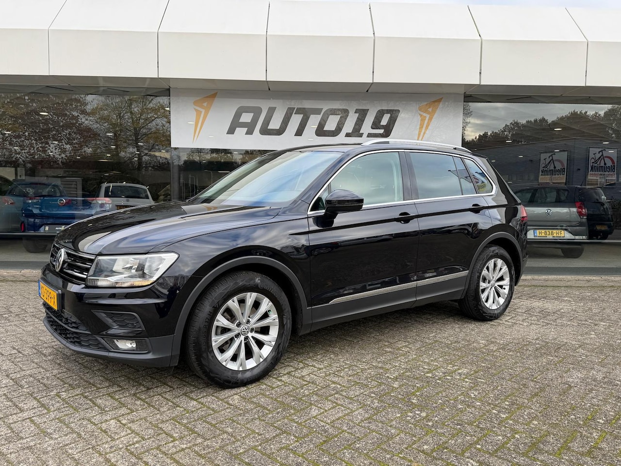 Volkswagen Tiguan - 1.5 TSI ACT Comfortline Business 1.5 TSI 150pk ACT Comfortline Business - AutoWereld.nl