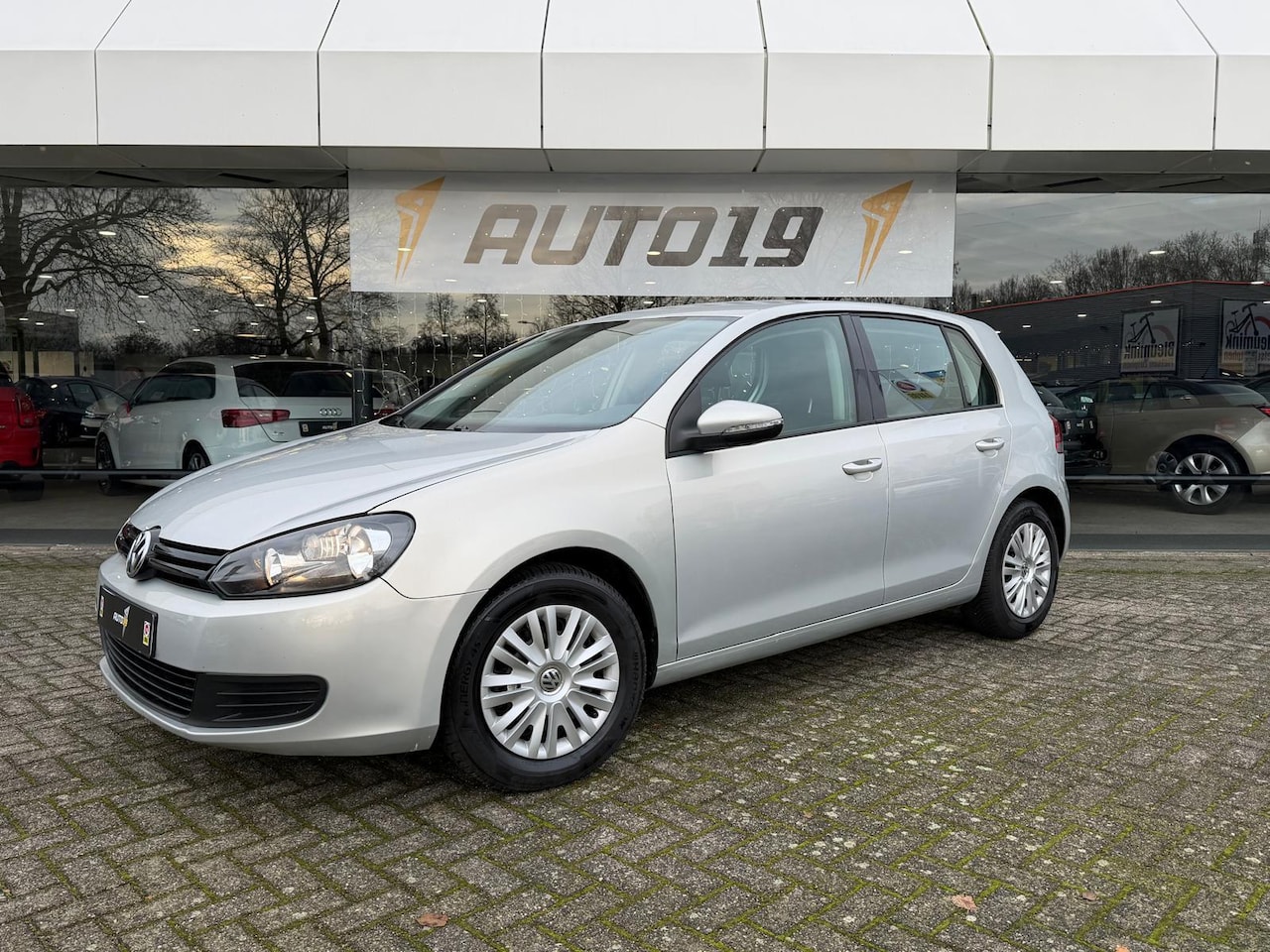 Volkswagen Golf - 1.6 Trendline Automaat - AutoWereld.nl