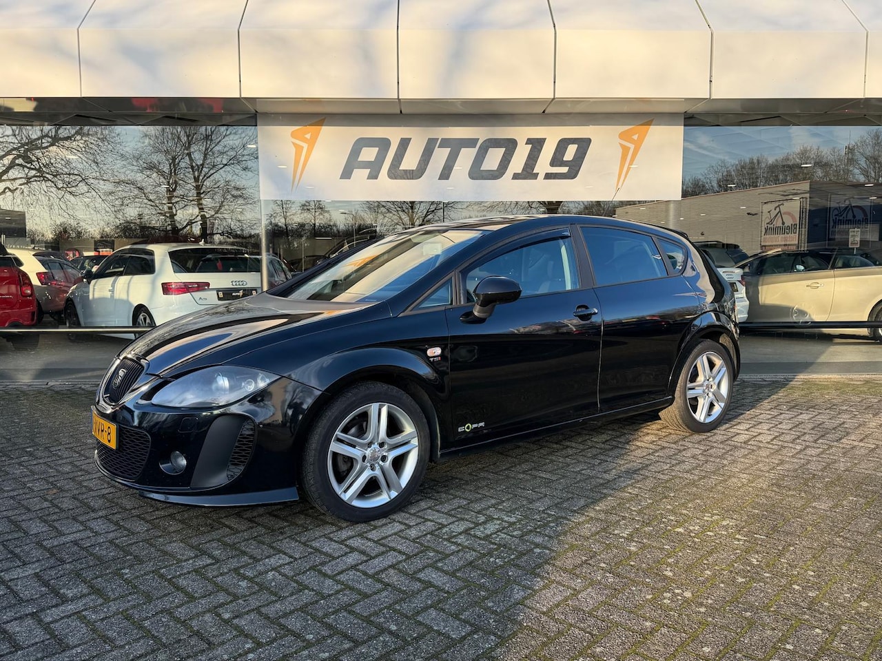 SEAT Leon - 1.2 TSI Ecomotive Businessline COPA 1.2 TSI Ecomotive Businessline COPA - AutoWereld.nl