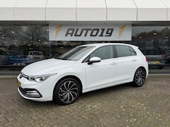 Volkswagen Golf - 1.4 eHybrid PHEV 204pk Style IQ-Light