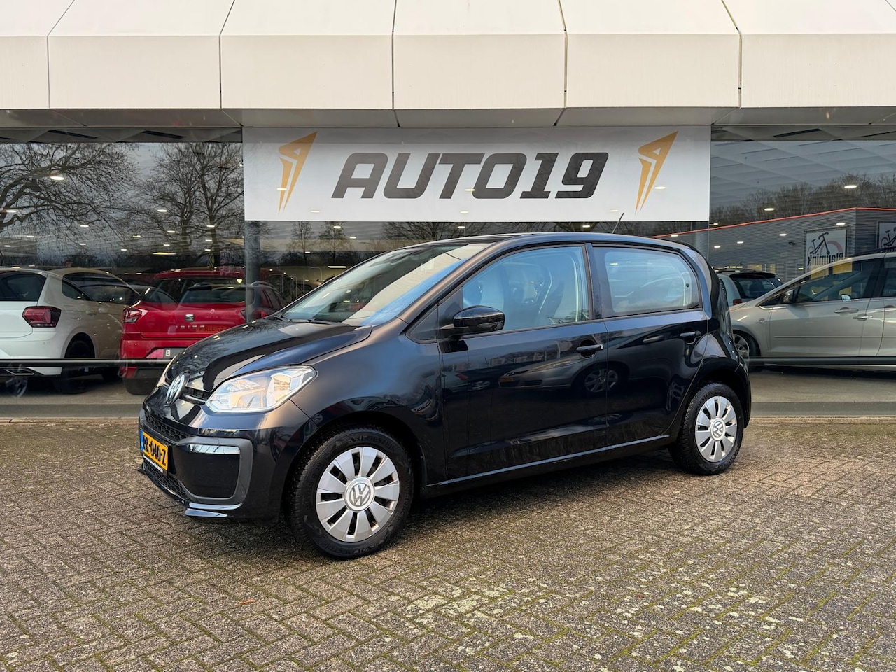 Volkswagen Up! - 1.0 BMT move up! 1.0 BMT move up! - AutoWereld.nl