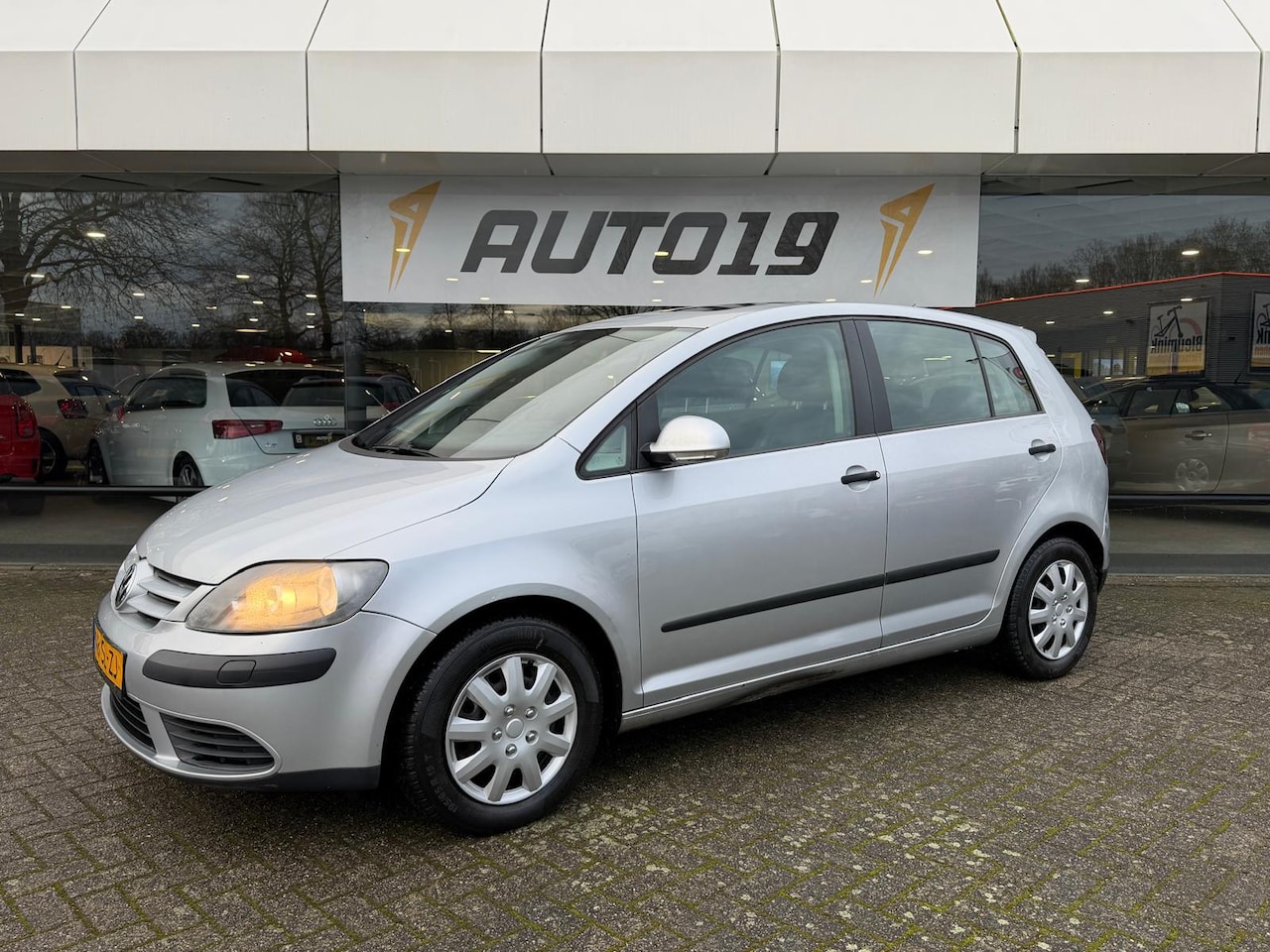 Volkswagen Golf Plus - 2.0 FSI Comfortline Automaat - AutoWereld.nl